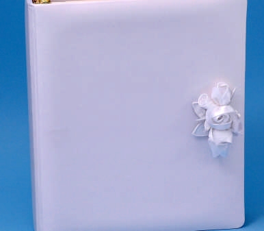 Amour Memory Book Embossed in White