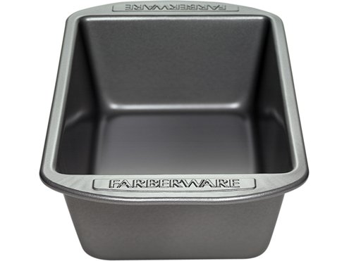 Picture of Farberware 52105 9 in. x 5 in. Loaf Pan