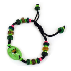 Picture of Ed Speldy East NBL103 Beaded Bracelet - Spiny Spider with Green Background