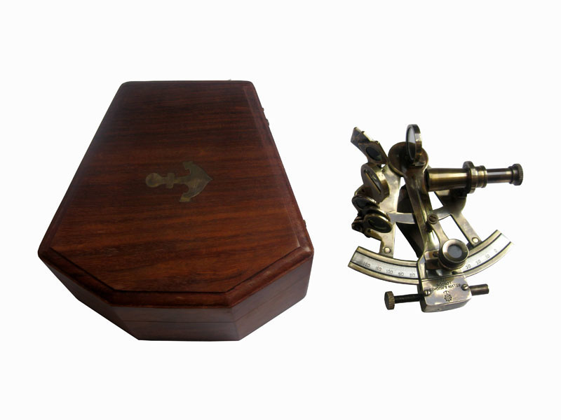 Picture of Old Modern Handicrafts ND016 Nautical Sextant in wood box - Medium