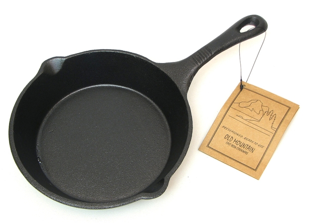 Picture of IWGAC 0166-10102 Old Mountain Medium 8 in. Skillet