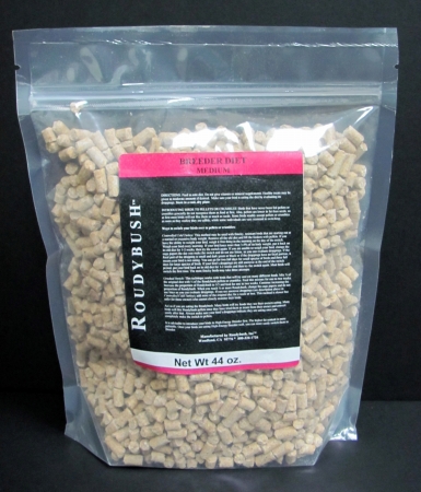 Picture of Roudybush 244MDBD 44oz. Medium Breeder Bird Food