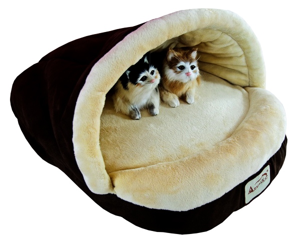 Picture of Aeromark C05HKF-MH Armarkat Pet Bed Cat Bed 22 x 16 x 12 - Mocha & Beige