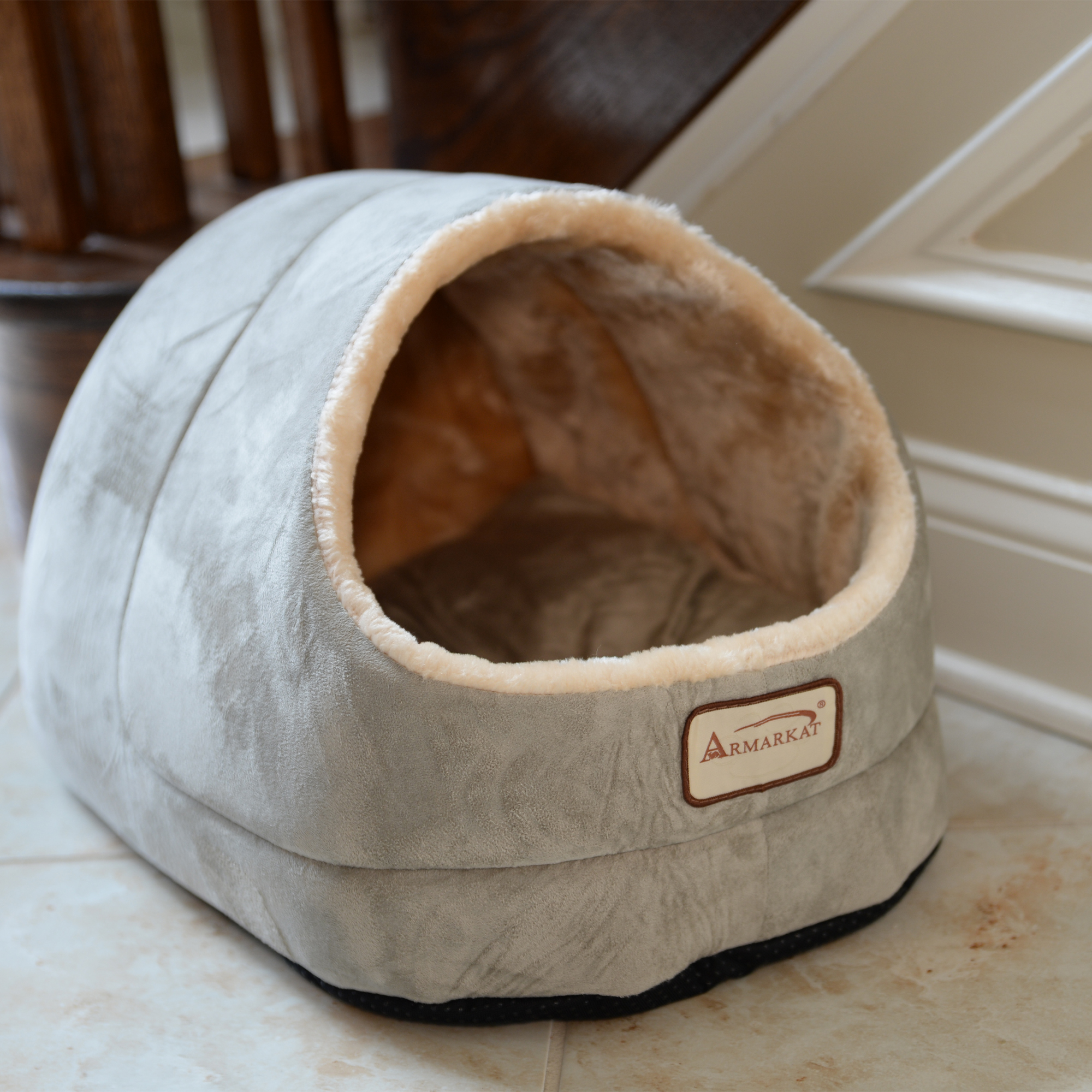 Picture of Aeromark C18HHL-MH Armarkat Pet Bed Cat Bed 18 x 12 x 14 - Sage green & Beige
