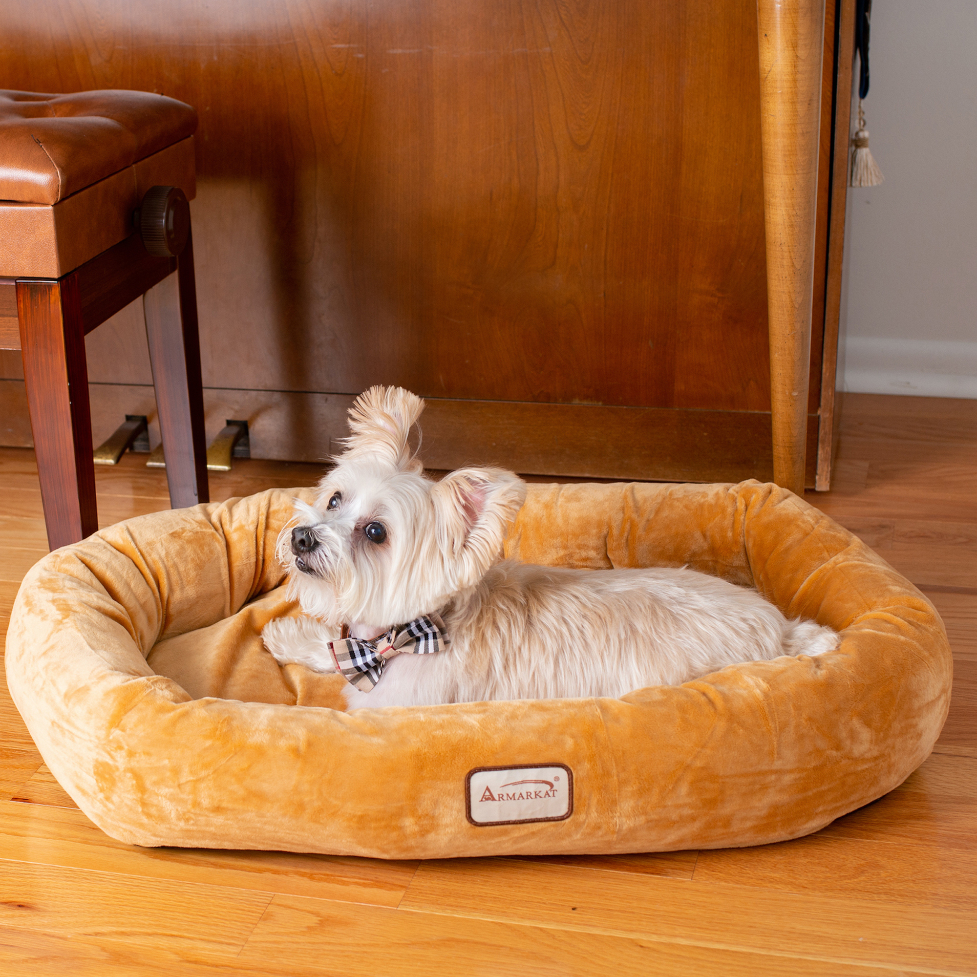Picture of Aeromark D02CZS-S Armarkat Pet Bed 28 x 21 x 5 - Brown