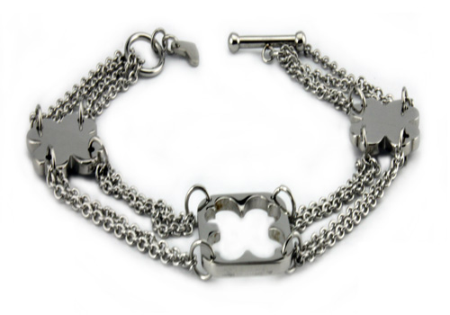 Picture of EWC B33047 Stainless Steel Ladies  in.Clover in. Charm with Toggle Bracelet