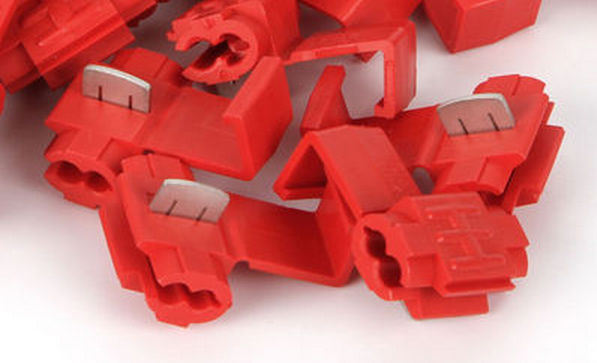 Picture of XSCORP QS2218R 22-18 Gauge Quick Splice Connectors