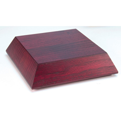 Picture of Magnet Group IC693 Mahogany Stained Base Crystal by Benchmark