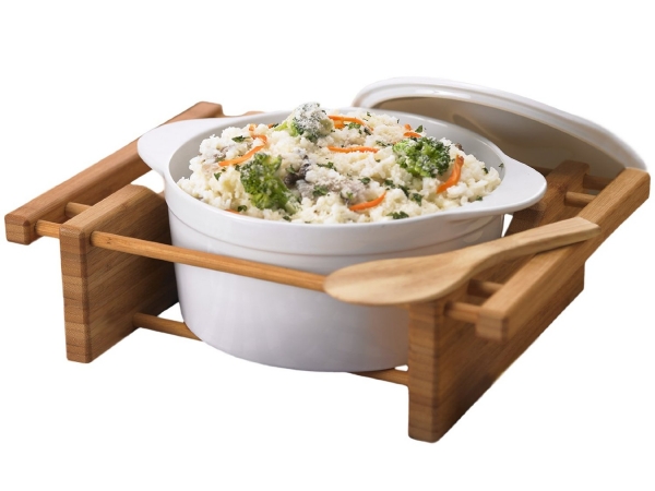 Picture of EVCO International 73459 BAMBOO & STONEWARE Grand Buffet 2.5 Qt Covered Casserole Bakeware Dish with Bamboo Cradles