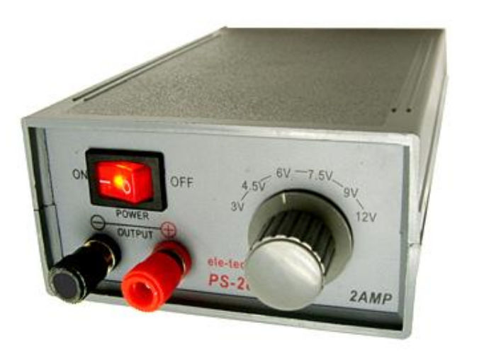 PS28 8.25L x 4.5W x 2.625H DC Power Supply
