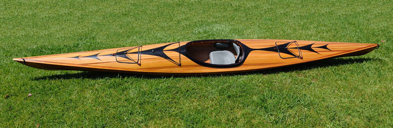 Kayak with arrows design 17 feet