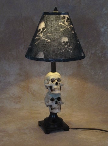2 med. Skull desk lamp with bone shade
