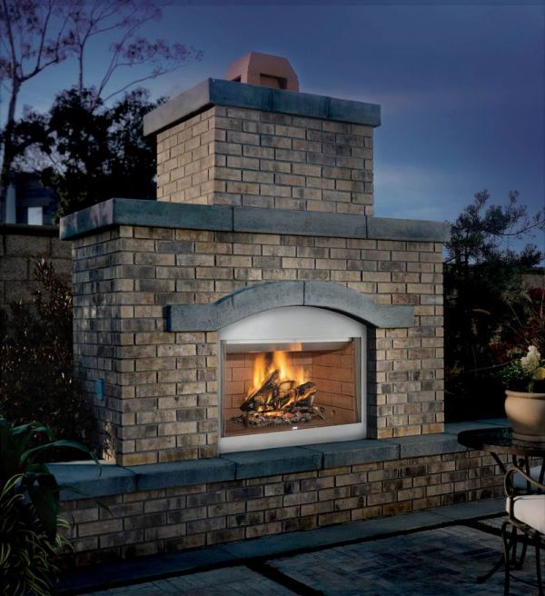 Picture of FMI S36 Vantage Hearth Laredo Outdoor Wood Fireplace - White Stacked Brick Liner