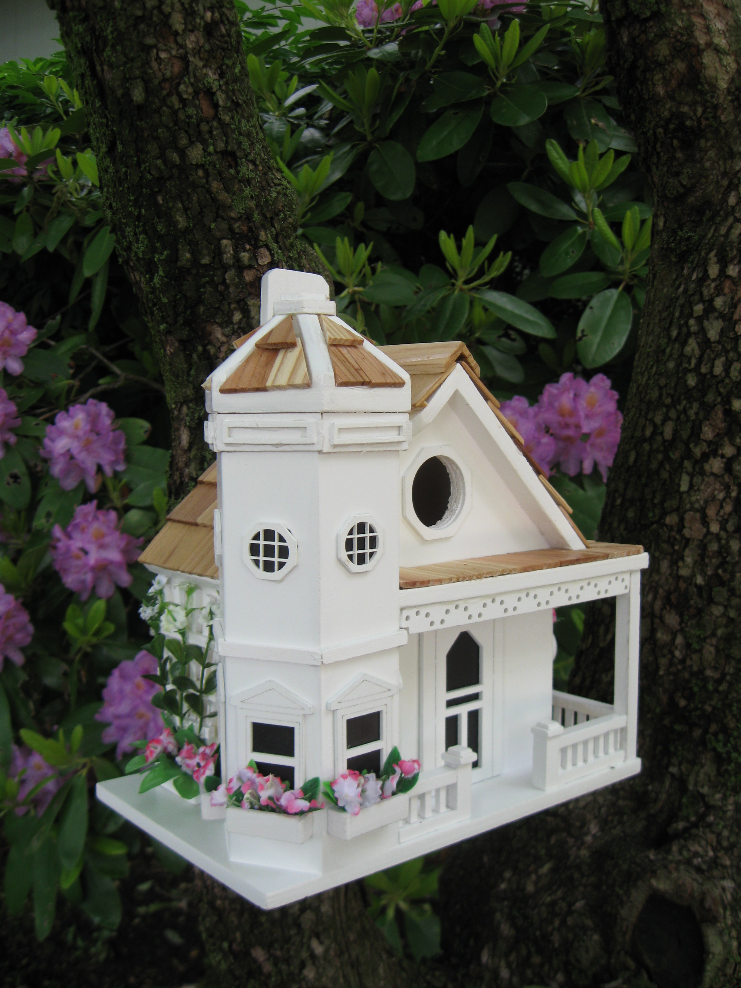 Picture of Home Bazaar HB-9095WS Fledgling Series Flower Pot Cottage Birdhouse - White
