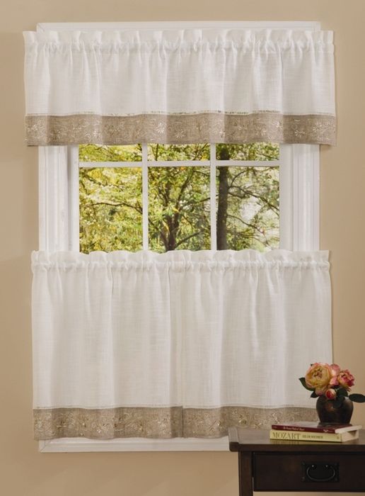 Picture of Achim OWVL14NT12 Oakwood 58 in. x 14 in. Valance