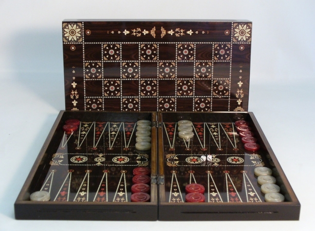 Picture of Worldwise Imports 26211A Floral on wood with Chess Board - Decoupage Wood Backgammon