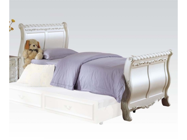 Acme Furniture 01005F Pearl White Contemporary Hardwood Full Sleigh Bed