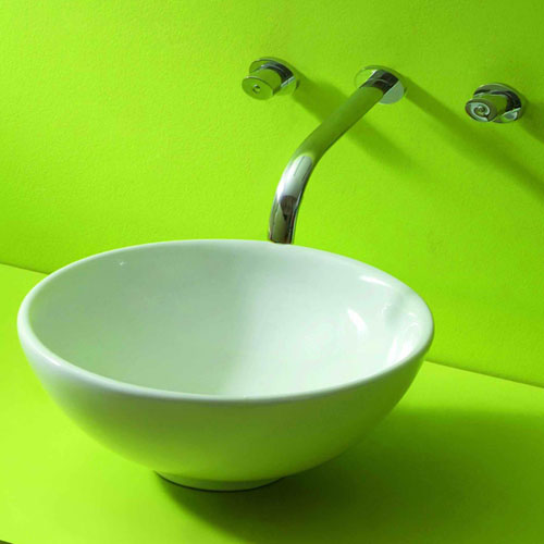 Kraus  round white ceramic sink -15.7 inch D x 6 inch H