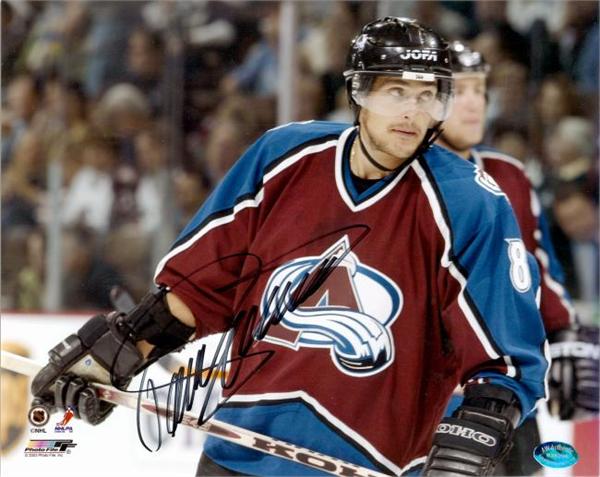Picture of Teemu Selanne autographed 8x10 Photo (Colorado Avalanche) Image No.3