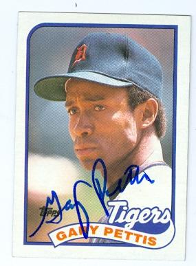 Picture of Gary Pettis autographed baseball card (Detroit Tigers) 1989 Topps No.146