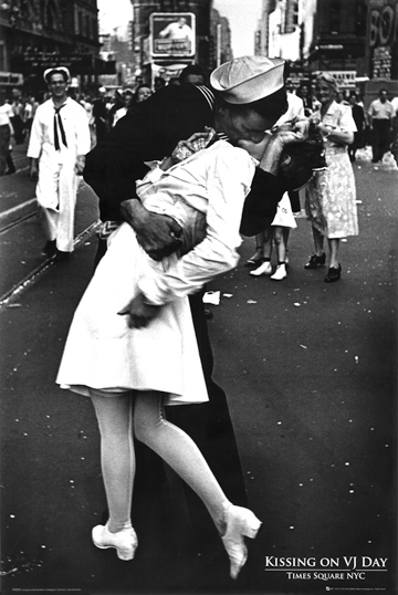 Picture of Hot Stuff Enterprise Z113-24x36-NA Kissing on VJ Day Poster- 24 x 36