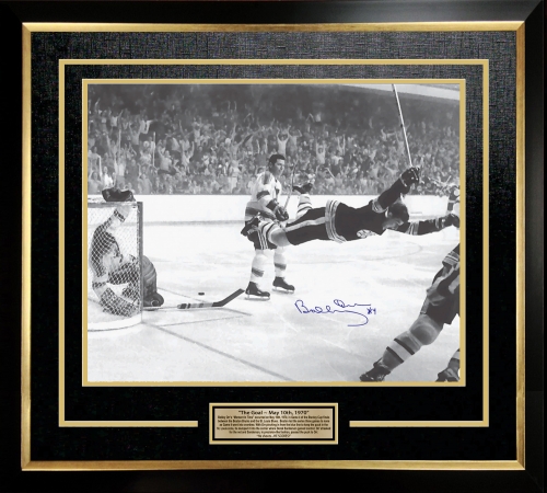 Bobby Orr  The Goal  Signed 16x20 Framed Photo -  Autograph Authentic, AACMH30192