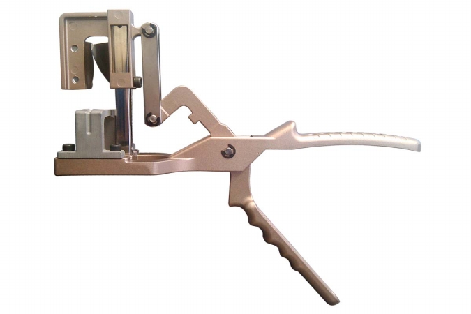 V-Cut Grafting Tool - Green - Durable Steel - High Success Rate