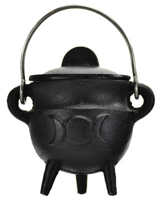 ICBR84 Triple Moon Cauldron With Lid 2.5 in.