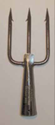 CFS3X B&M Fish & Frog 3X Spear 3 Tine 2.5 W x 7 L in.