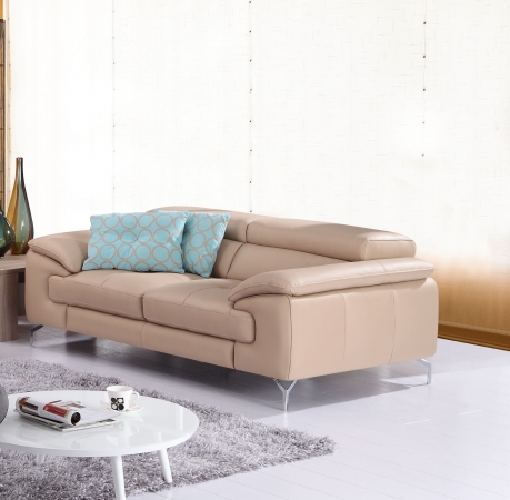 Picture of JandM Furniture 179061113-S Italian Leather Sofa - Peanut