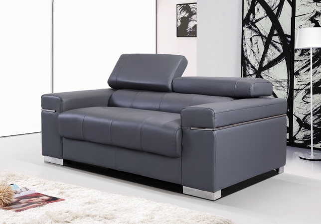 Picture of JandM Furniture 176551113-LS-GR Soho Loveseat - Grey Leather