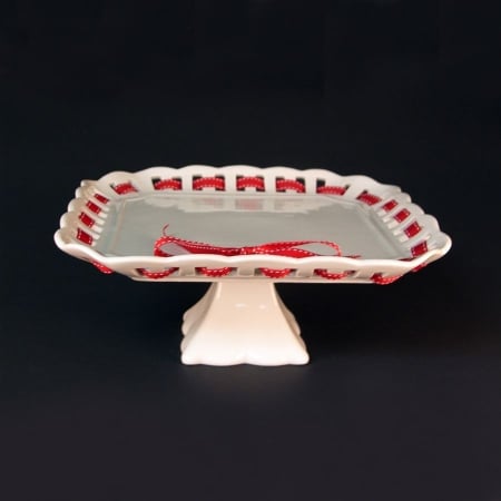 Home Essentials & Beyond 62249 10 in. Ribbon & Bow Square Plate - Red & White Stripe