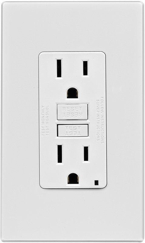 Mfg C32-GFNT1-0PW Self-Test 15A GFCI Outlet With Screwless Wall Plate, White