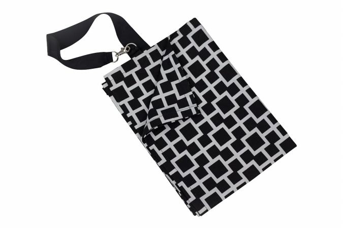 Picture of Caught Ya Lookin&apos; S222-166-R1 Nursing Cover- Black Lattice