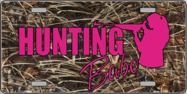 LP-5262 Hunting Babe Metal Novelty License Plate
