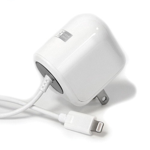 Picture of Bth CLTCMF Dedicated Lightning Home Charger&#44; 2.1 Amp&#44; White