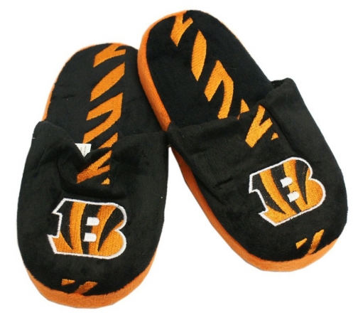 Picture of Cincinnati Bengals Slippers - Youth 8-16 Stripe