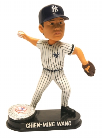 Picture of New York Yankees Chien-Ming Wang Forever Collectibles Blatinum Bobblehead - Pose 2