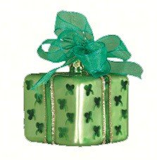 Cobane Studio COBANEA282 Xmas Surprise Sq Shamrocks Ornament