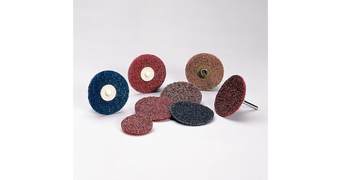 Picture of 3M Abrasive 405-051115-32486 GP Non-Woven Aluminum Oxide AO Quick Change Surface Conditioning Disc - Coarse Grade - 2 in. Dia