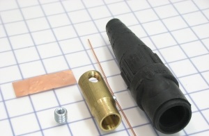 Connector Black Female 2-0 To 4-0 - Black