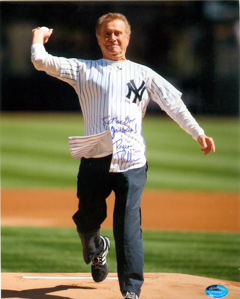 Yankees Fan Image No. Sc1 Regis Philbin ed 8 x 10 in. Photo