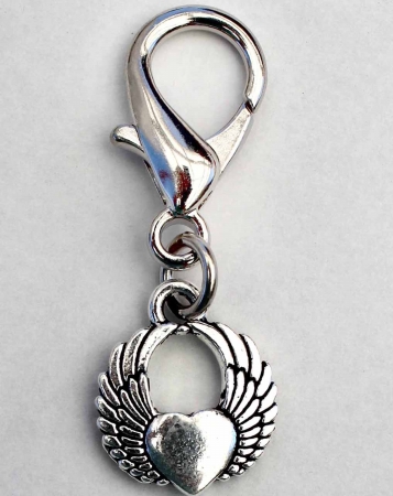 Picture of Winged Heart Charm