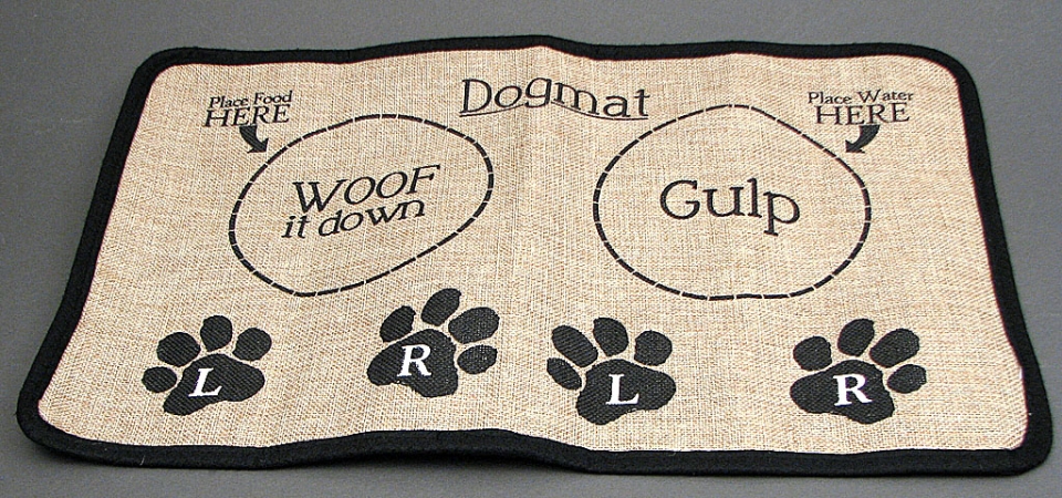 Picture of IWGAC 049-15971 Burlap Dog Placemat