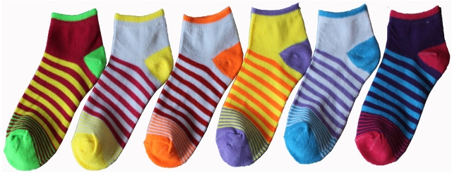 Picture of DDI 1996851 Children's Low Cut Novelty Socks - Striped - 3-Pack - Size 6-8 Case of 160